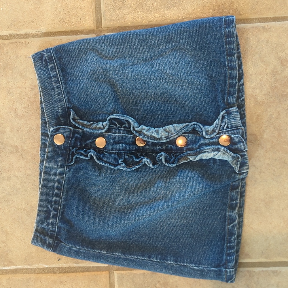 Girls Tommy Bahama jean skirt, size 5/6